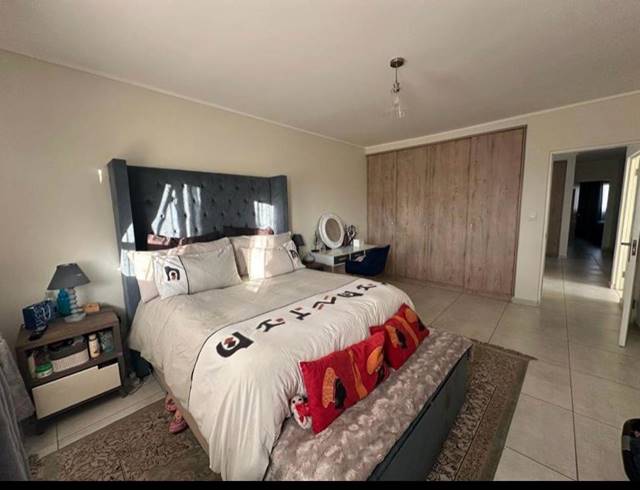 5 bed property to rent in NOORDHANG